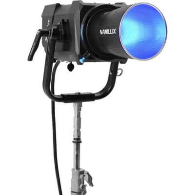Evoke 900C RGB LED Spot Light (Trolley Case Kit)